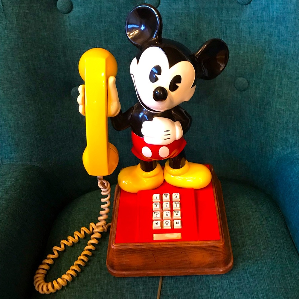 1976 Mickey Mouse phone